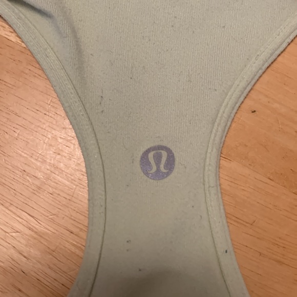 Lululemon workout tank - Picture 3 of 3